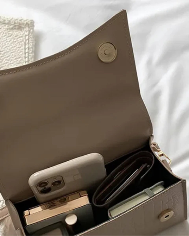 Damen Handtasche – Klassisches Design mit verstellbarem Schulterriemen