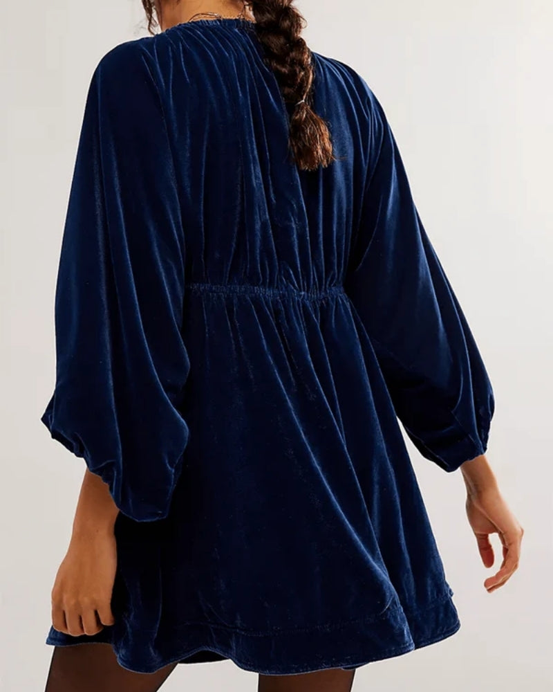 Damen-Minikleid – Kurz, langärmlig, geschlossen