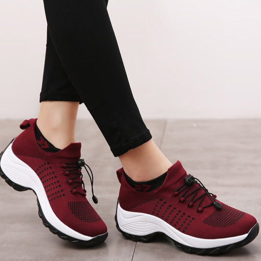 Damen Robuste Sneakers – Funktionelle Schuhe mit strukturierten Sohlen