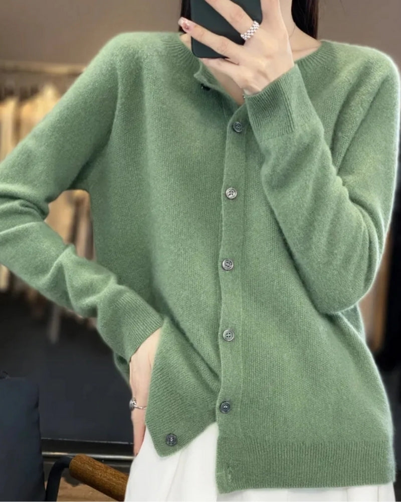 Damen-Strickjacke mit O-Ausschnitt – Weicher Strick mit Knopfleiste