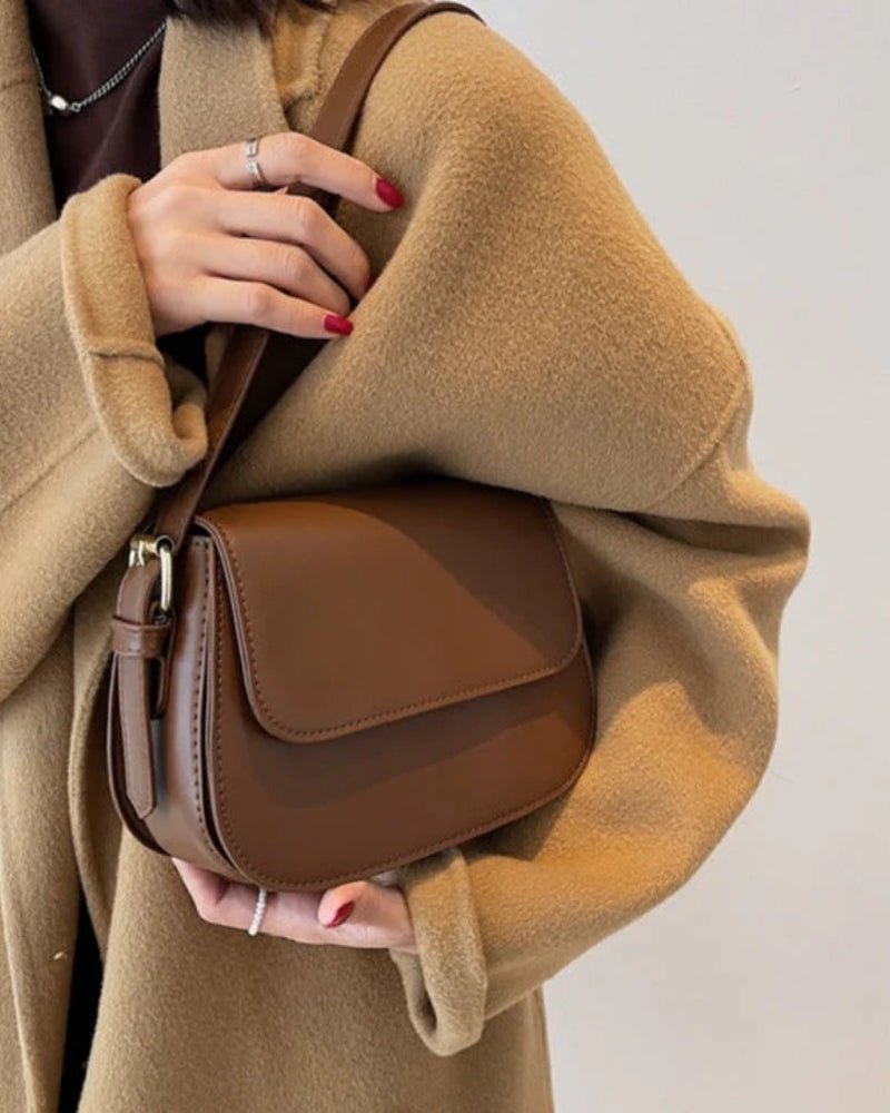 Damen-Umhängetasche - Minimalistisches Design mit verstellbarem Riemen