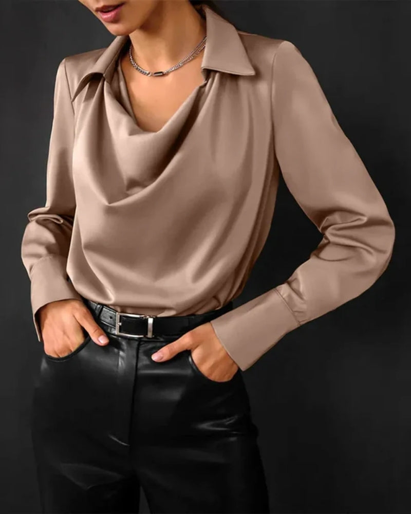 Damenbluse - klassischer Stil mit Wasserfallkragen