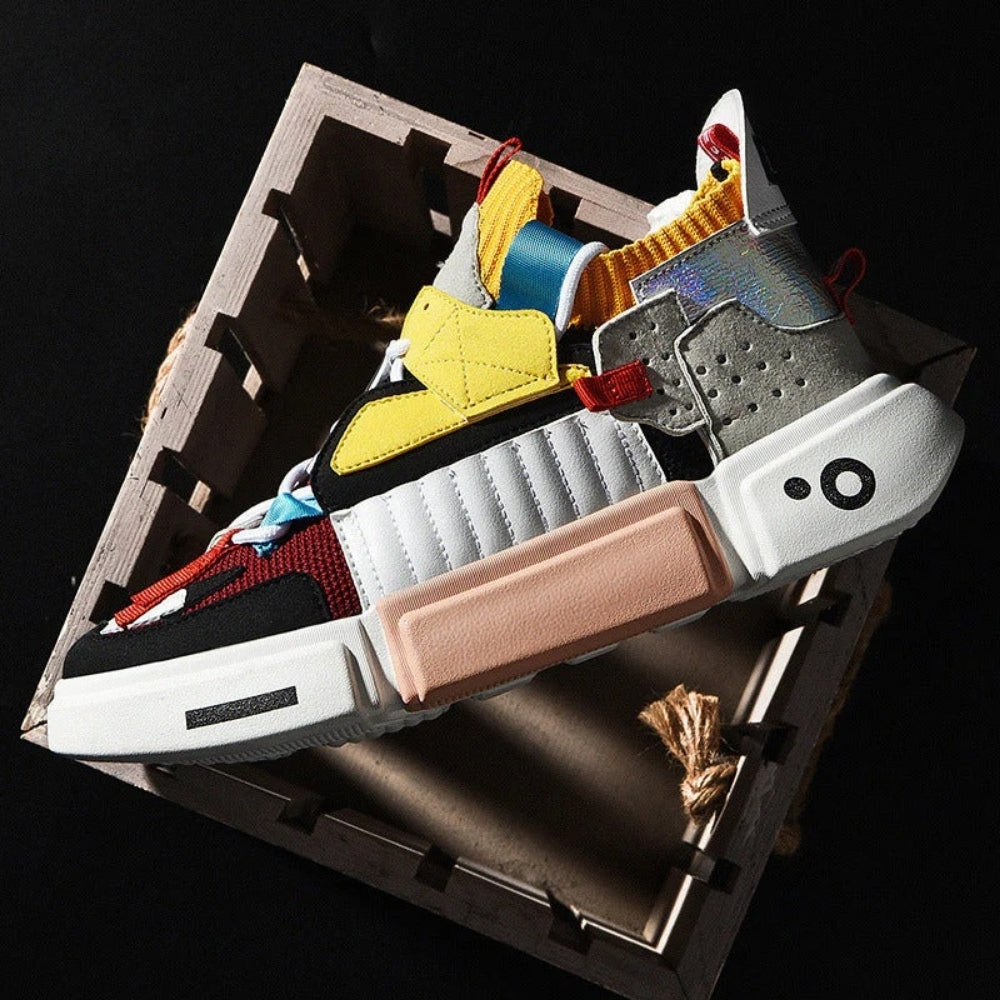 Damenschuhe – Moderne Schnür-Sneaker mit strukturiertem Design