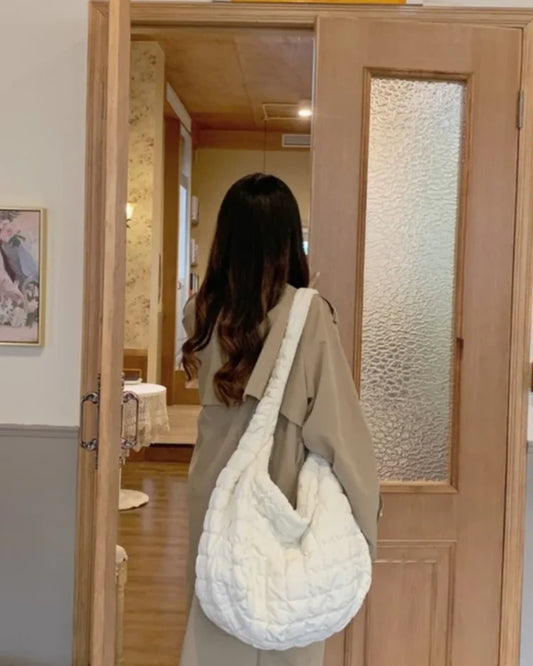 Gesteppte Hobo-Umhängetasche – mit Rüschenoptik für den täglichen Gebrauch