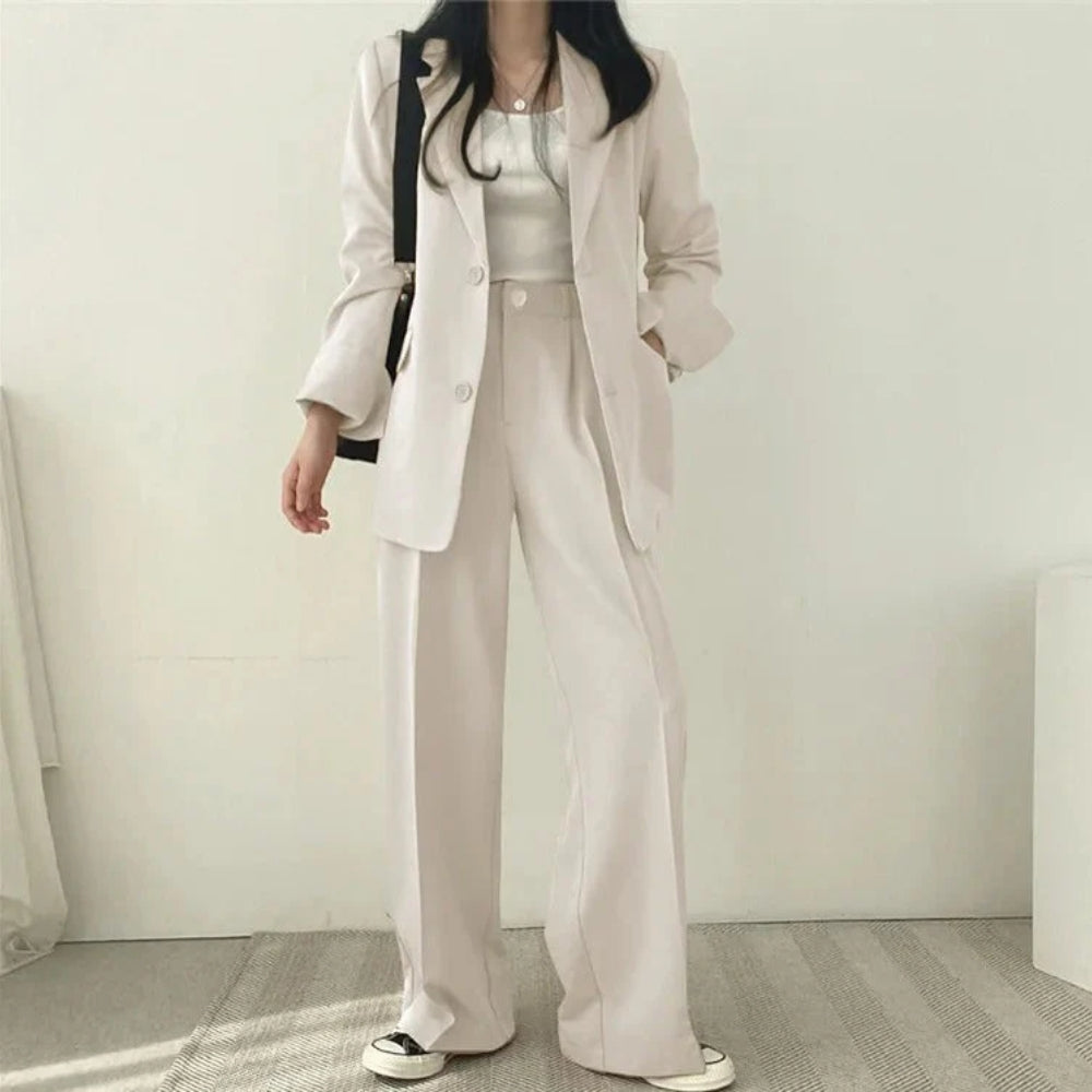 Vielseitiges Hosenanzug-Set - Blazer und gerade geschnittene Hose für Frauen
