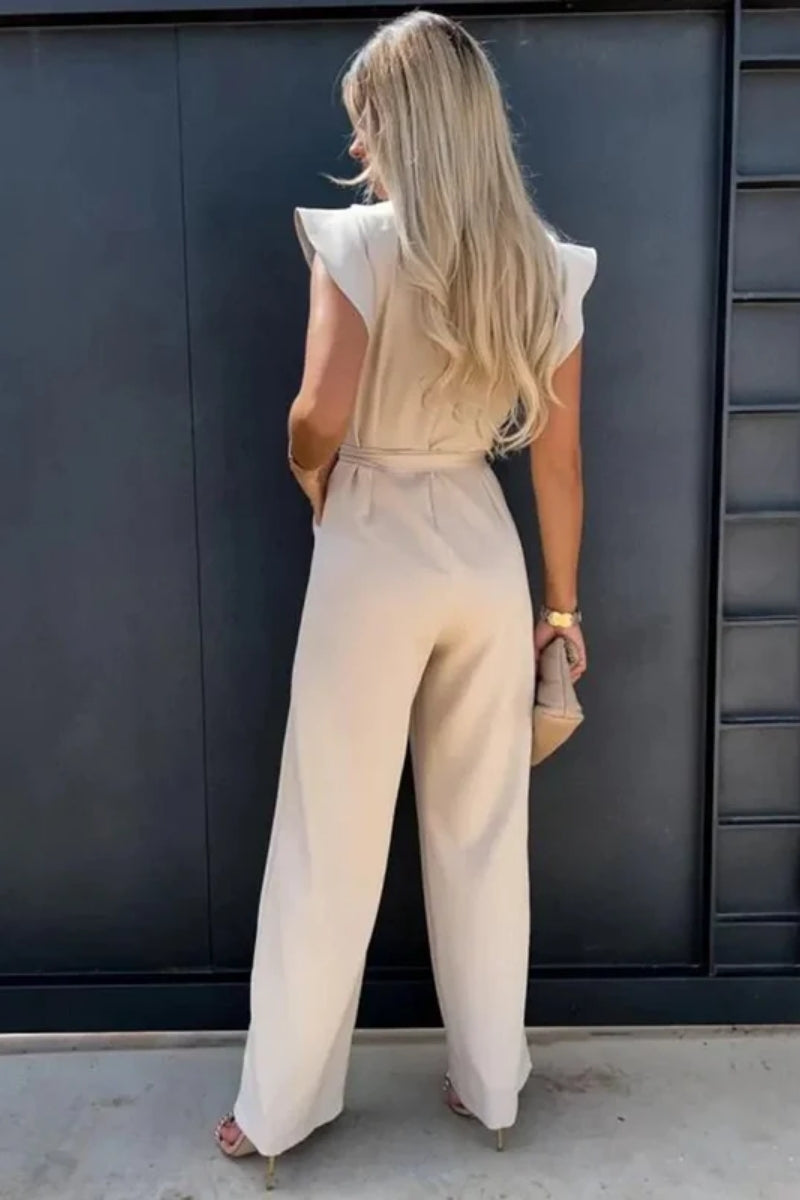 Jumpsuit mit gerafften Ärmeln - verspieltes Detail mit klassischer Silhouette