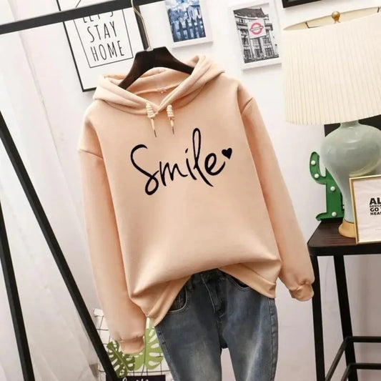 Kapuzenpullover mit positivem Motiv - Gemütlicher Alltagspullover mit lächelndem Design