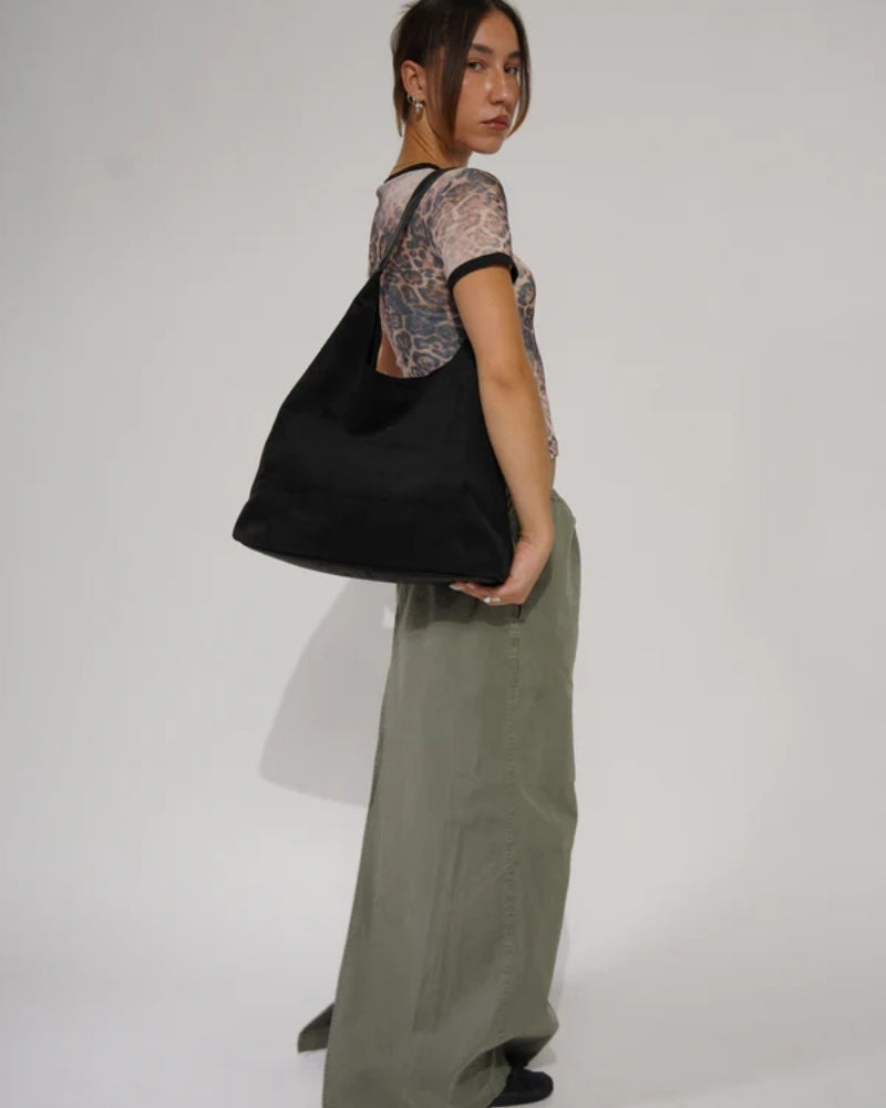 Klassische Großraumtasche - Stilvolle Alltagstasche für moderne Frauen