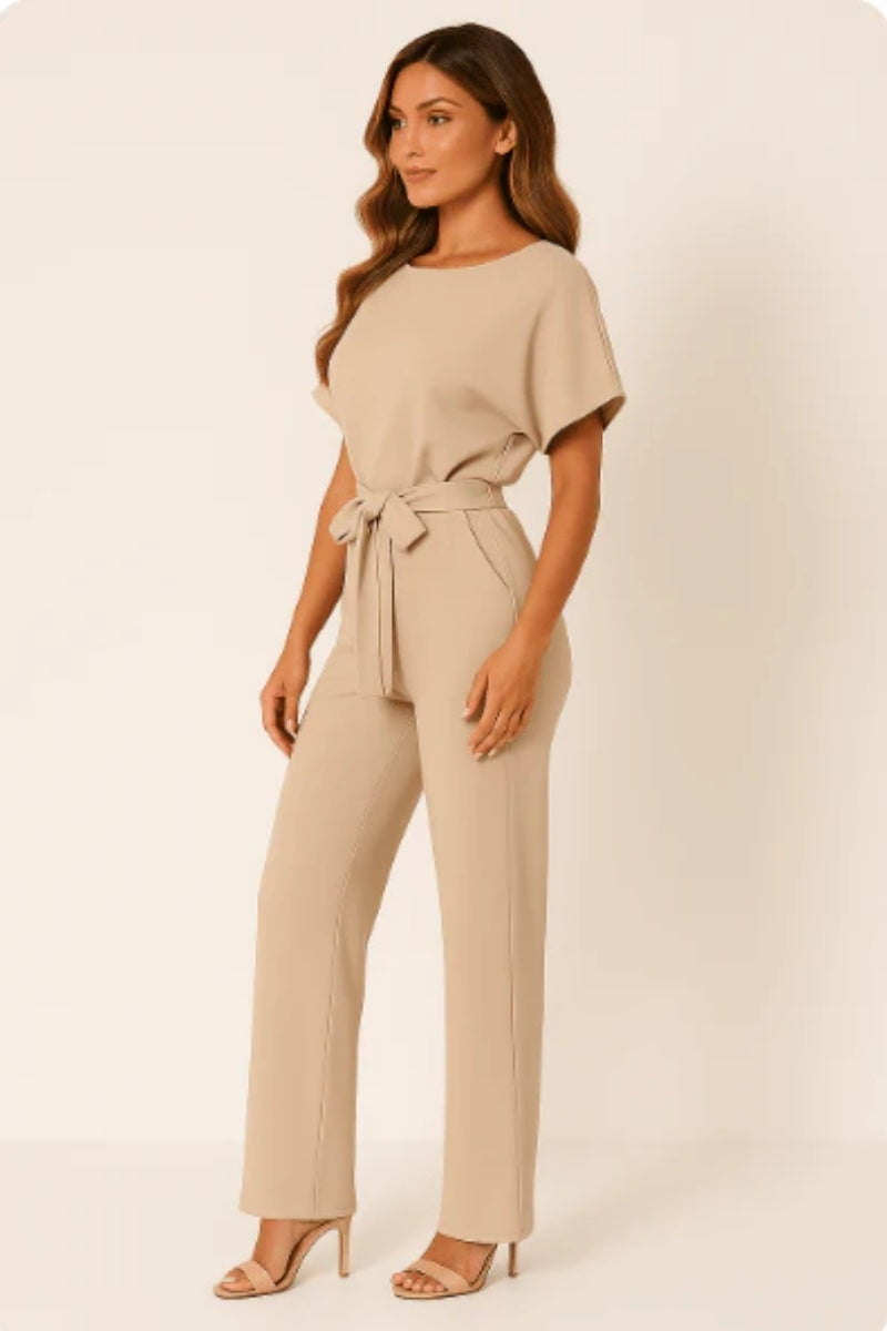 Langer Jumpsuit für Frauen - Gürtel zum Binden mit tropfenförmigem Rückenausschnitt