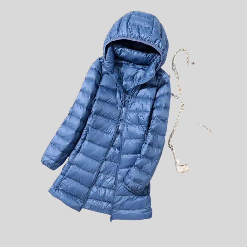Leichte Winterjacke Damen – Langer Steppmantel mit Kapuze für Alltag und Reisen