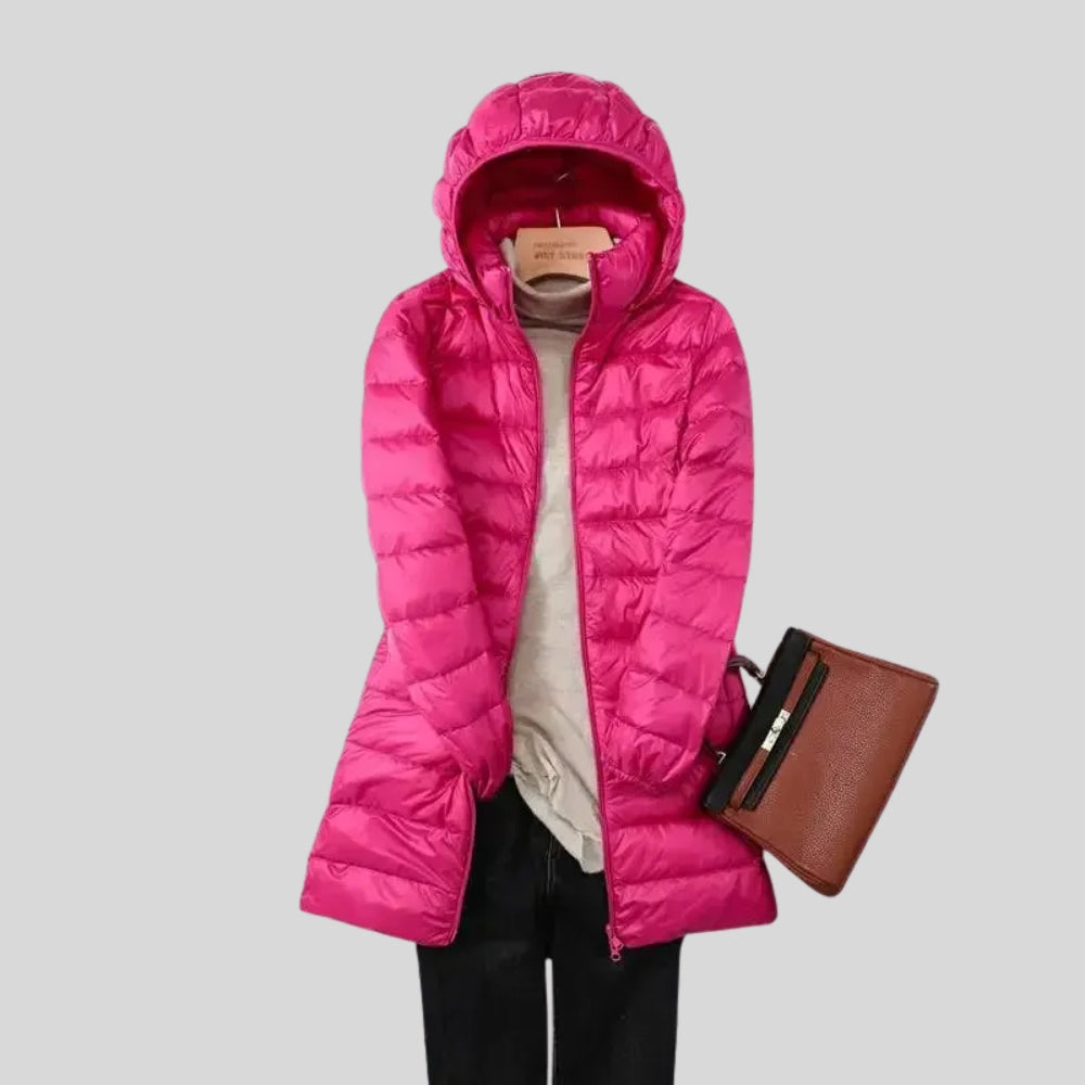 Leichte Winterjacke Damen – Langer Steppmantel mit Kapuze für Alltag und Reisen