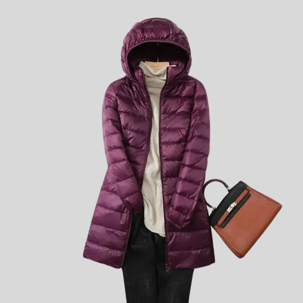Leichte Winterjacke Damen – Langer Steppmantel mit Kapuze für Alltag und Reisen