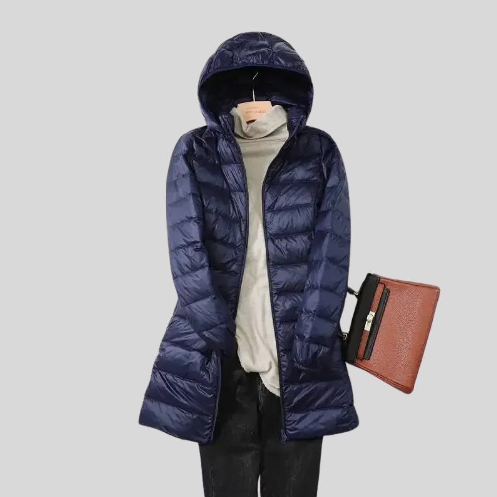 Leichte Winterjacke Damen – Langer Steppmantel mit Kapuze für Alltag und Reisen