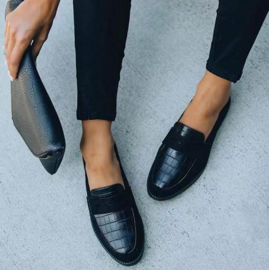 Loafer Damen – Formelle Geschlossene Schuhe mit Gemusterter Vorderkappe