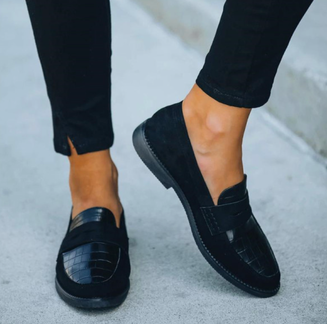Loafer Damen – Formelle Geschlossene Schuhe mit Gemusterter Vorderkappe