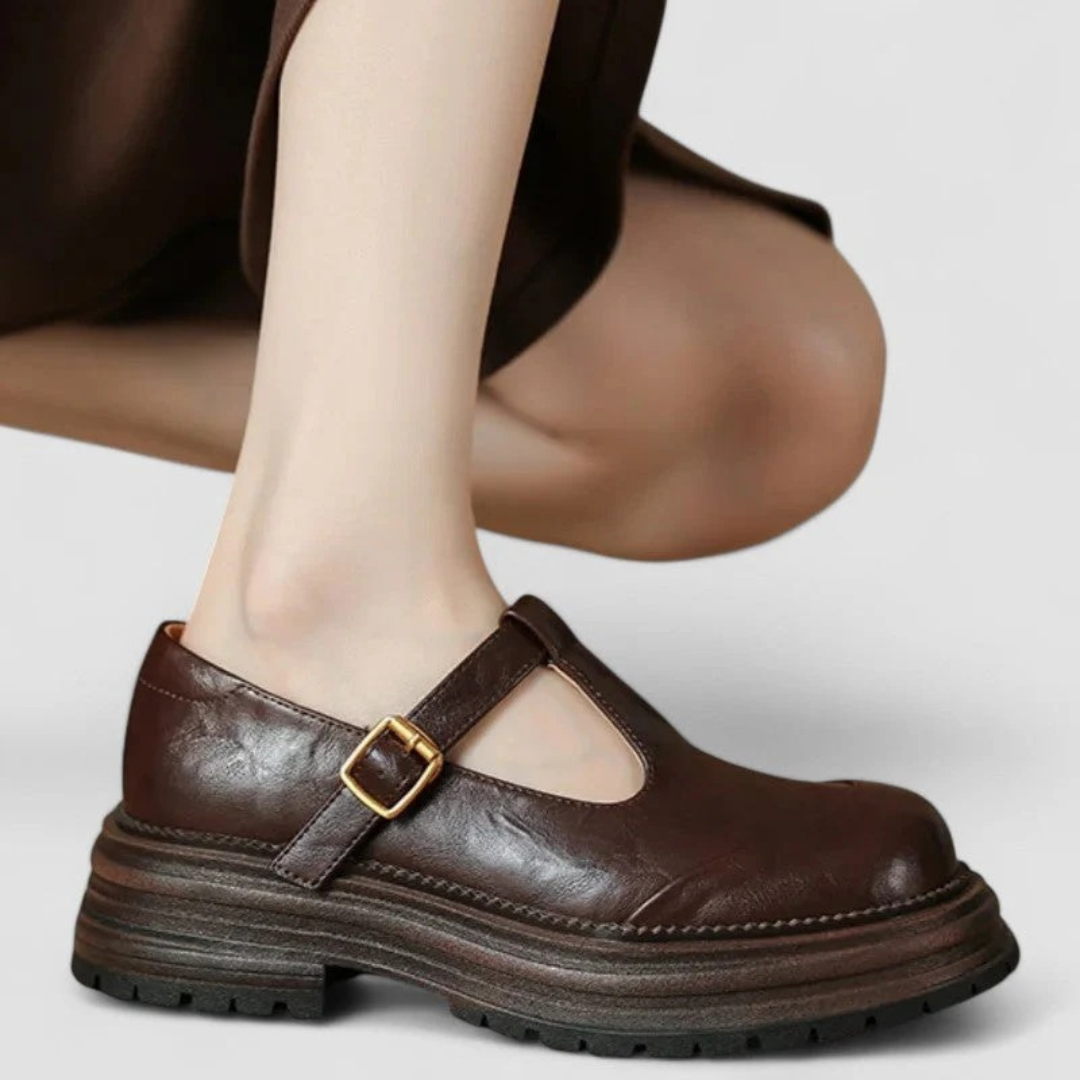 Lorraine | Damen Sandalen mit T-Riemen und Plateau