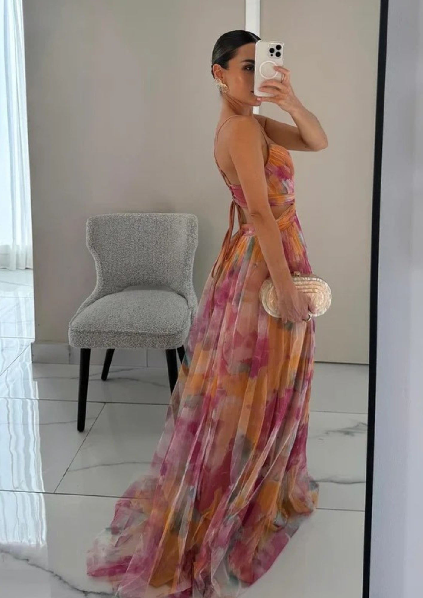 Maxi Abendkleid mit Farbverlauf – Fließendes Kleid mit schmalen Trägern