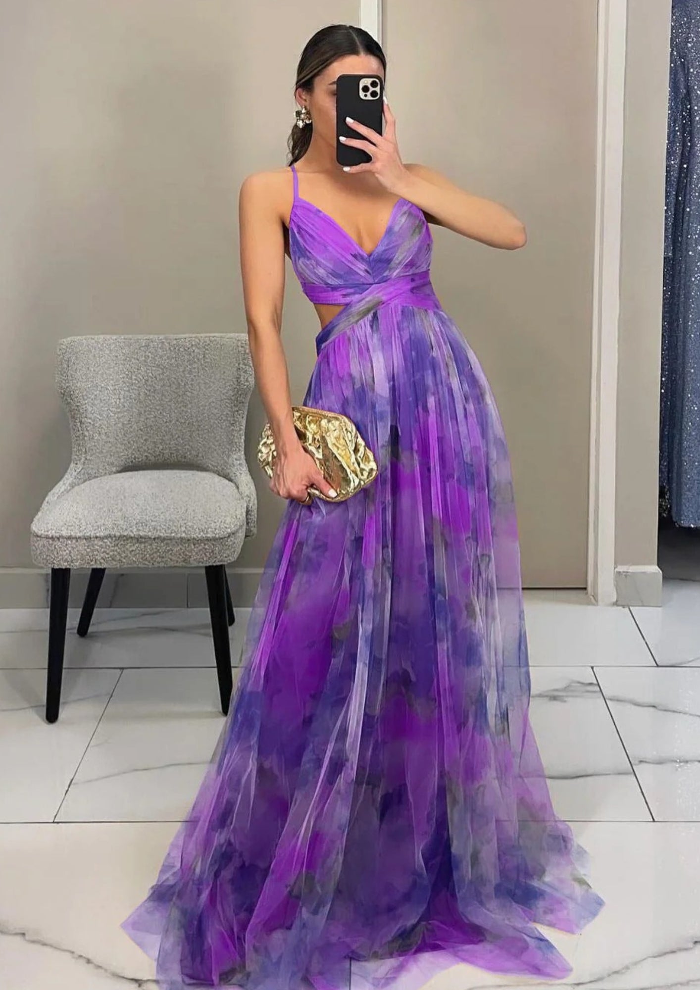 Maxi Abendkleid mit Farbverlauf – Fließendes Kleid mit schmalen Trägern