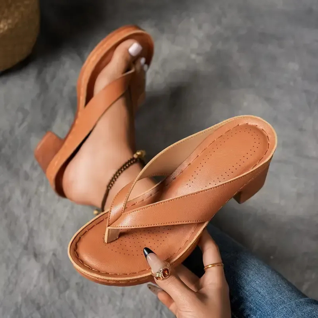 Miriam | Klassische Damen Sandalen für warme Tage
