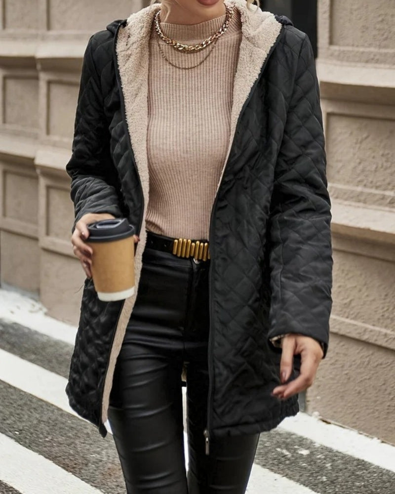 Mittellange Damen-Puffer-Winterjacke – Glänzendes Steppdesign für kalte Tage