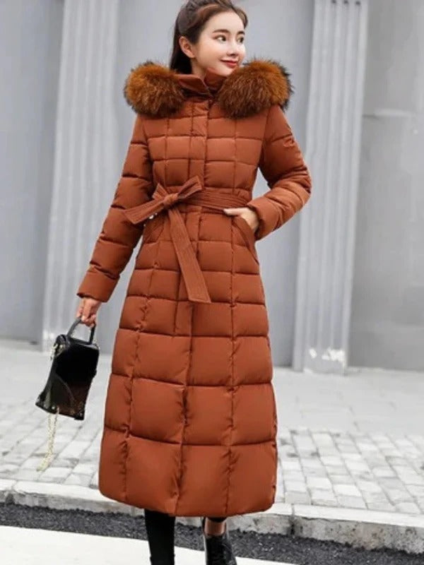 Moderne Damen-Winterjacke – Pufferstil mit Kapuze und Fellrand