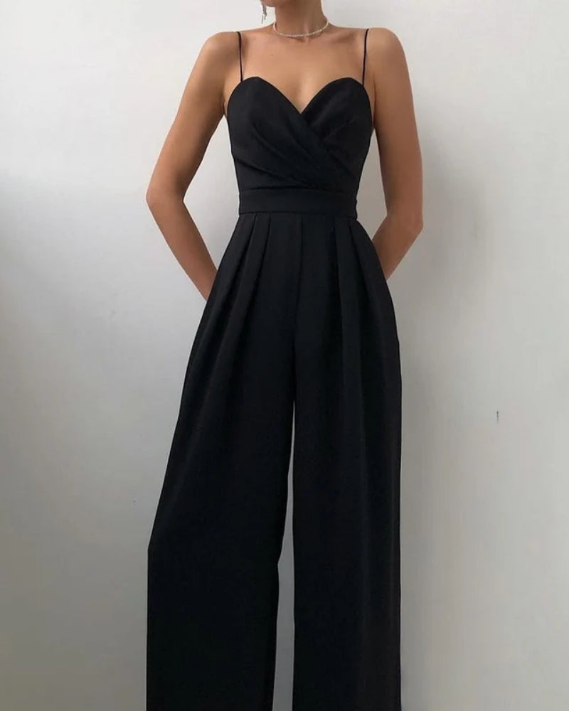 Rückenfreier Jumpsuit - Damen Outfit mit Spaghetti-Träger Stil