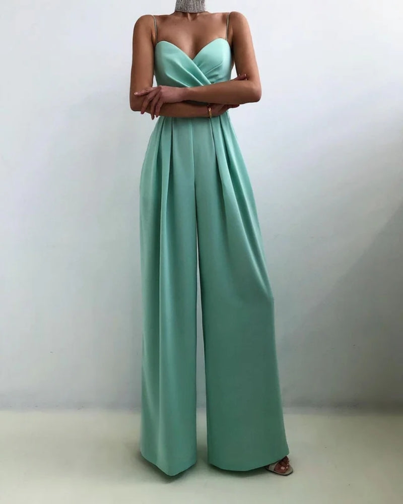 Rückenfreier Jumpsuit - Damen Outfit mit Spaghetti-Träger Stil