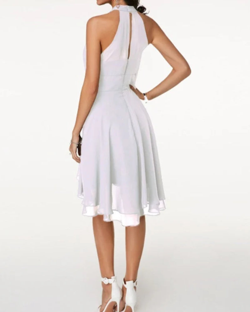 Rüschenkleid – Stilvolles Damenkleid mit Details an Saum und Ärmeln