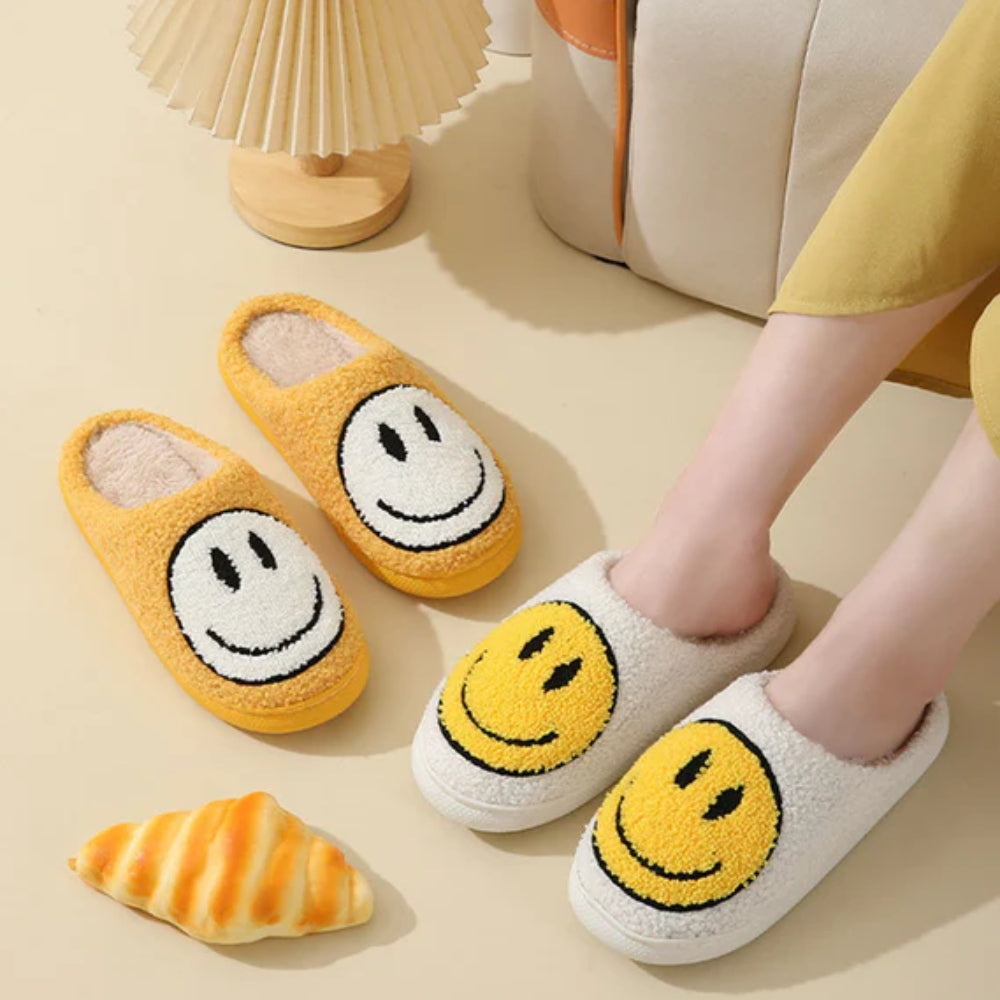 Smiley Face Hausschuh - Kuschelig rutschfest mit weichem Innenfutter