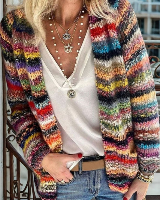 Strickjacke für den Frühling – Stylische Damenjacke mit Knopfleiste