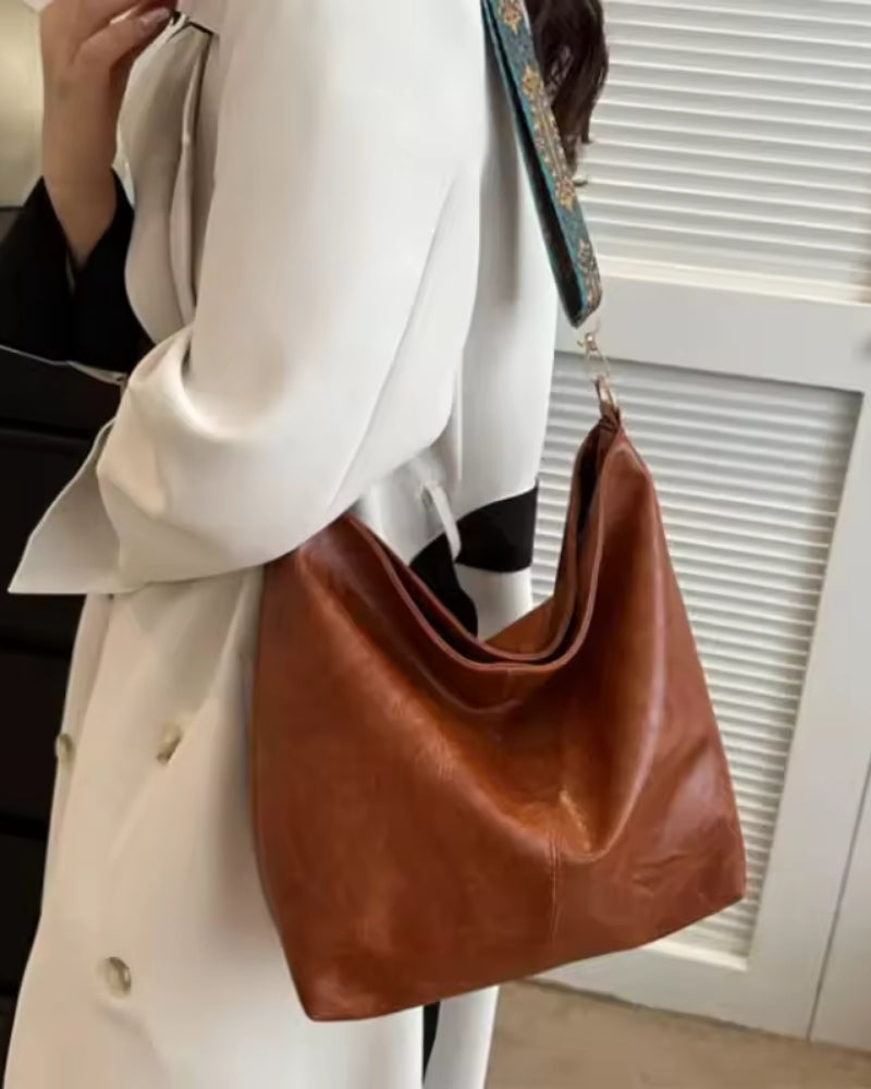 Umhängetasche für Frauen – mit abnehmbarem, gemustertem Riemen