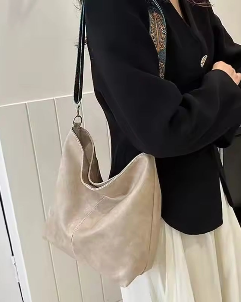 Umhängetasche für Frauen – mit abnehmbarem, gemustertem Riemen