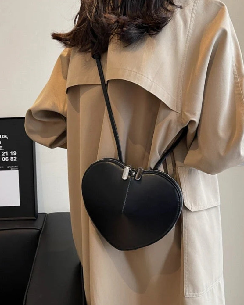 Umhängetasche in Herzform - kompakte Umhängetasche für den täglichen Gebrauch