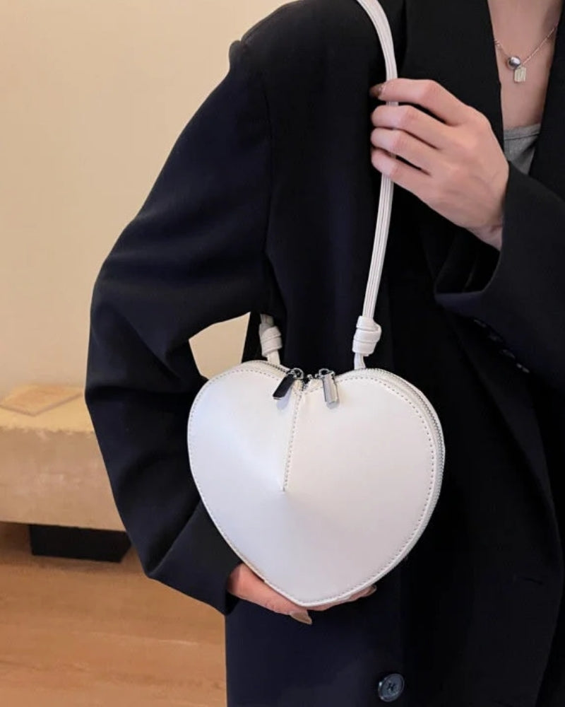 Umhängetasche in Herzform - kompakte Umhängetasche für den täglichen Gebrauch