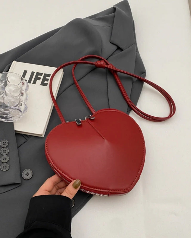 Umhängetasche in Herzform - kompakte Umhängetasche für den täglichen Gebrauch