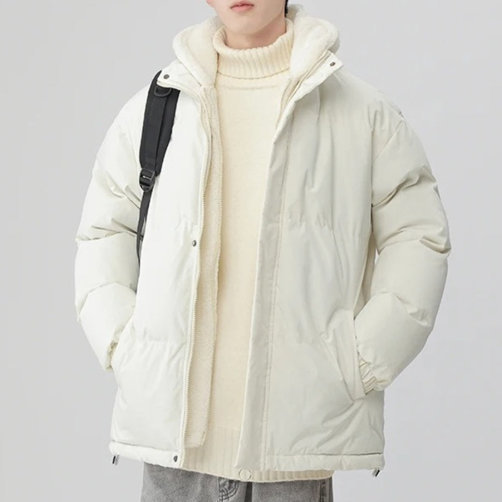 Wärmende, glänzende Puffer-Winterjacke für Damen – mit Isolierung und Kapuze