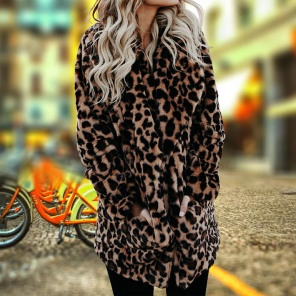 Winterjacke für Damen mit Leopardenmuster – warm und bequem