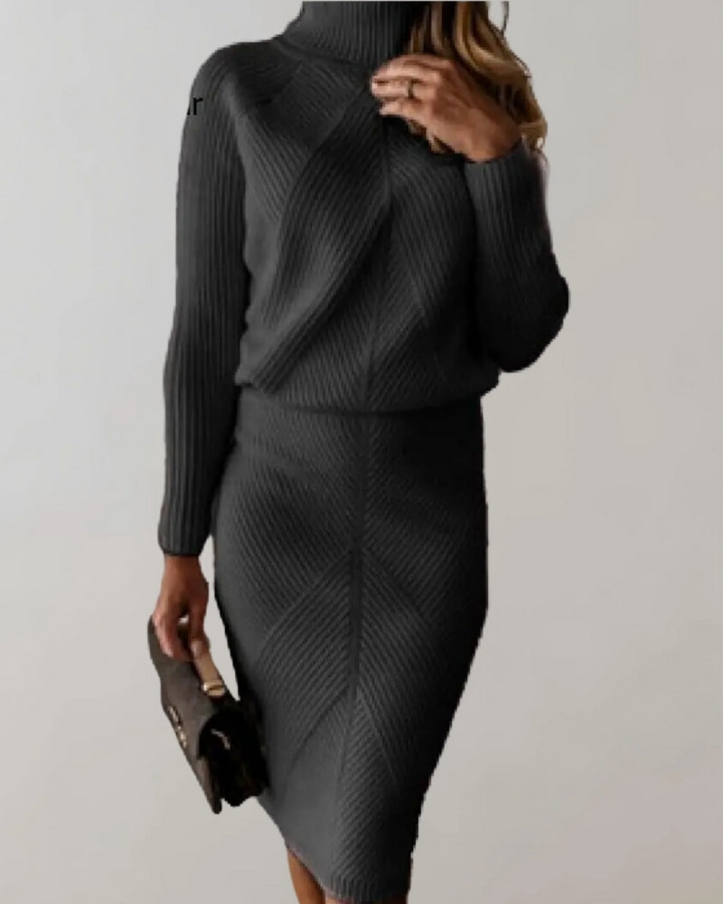 Zweiteiliges Strickoutfit - Langärmeliges Oberteil mit schmalem Rock